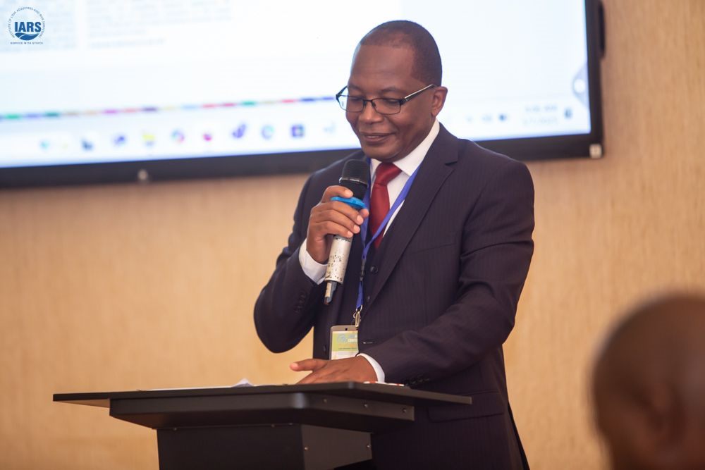 IARS Chairman addressing members at an annual general meeting
