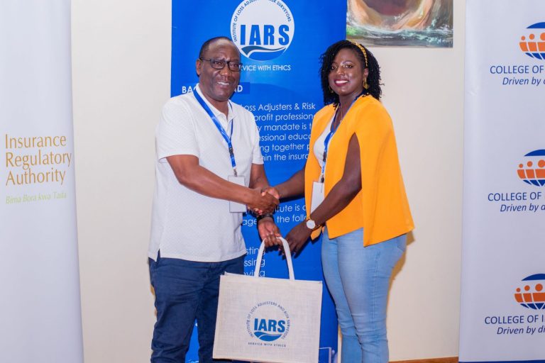 Gift presentation to a speaker at an IARS conference